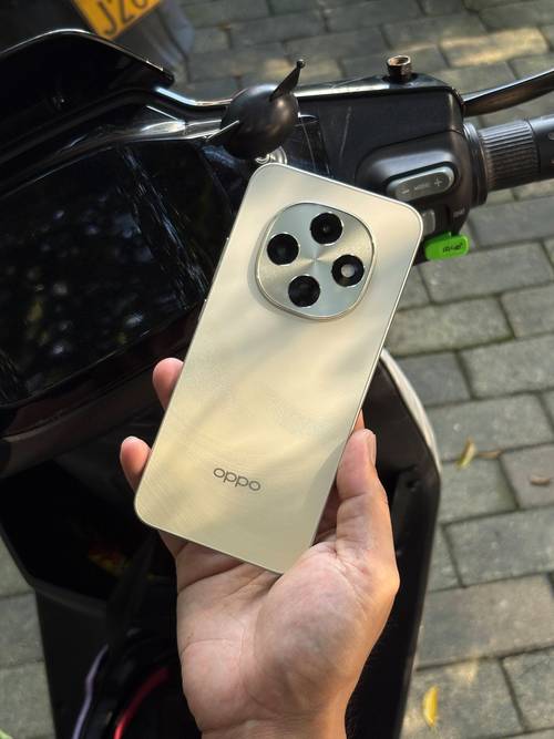 小花钱包app下载_im钱包App下载与使用的流畅性评价_钱包的评价